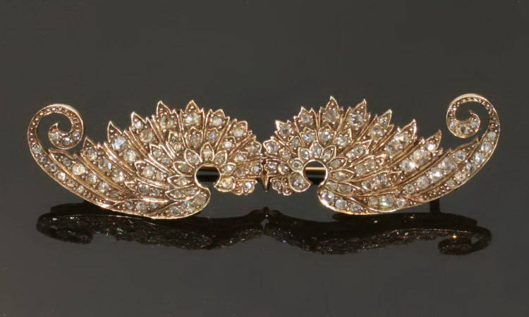 Victorian tiara in red gold with rose cut diamonds can be worn as brooch (image 2 of 13)